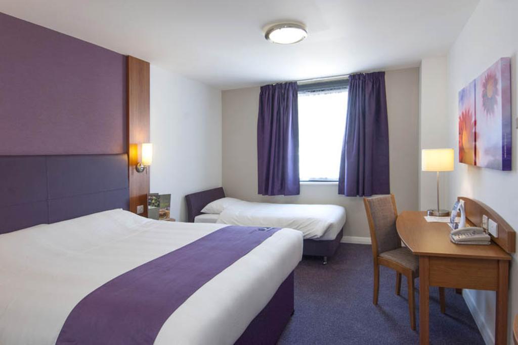 Premier Inn Newcastle Airport South Woolsington 部屋 写真