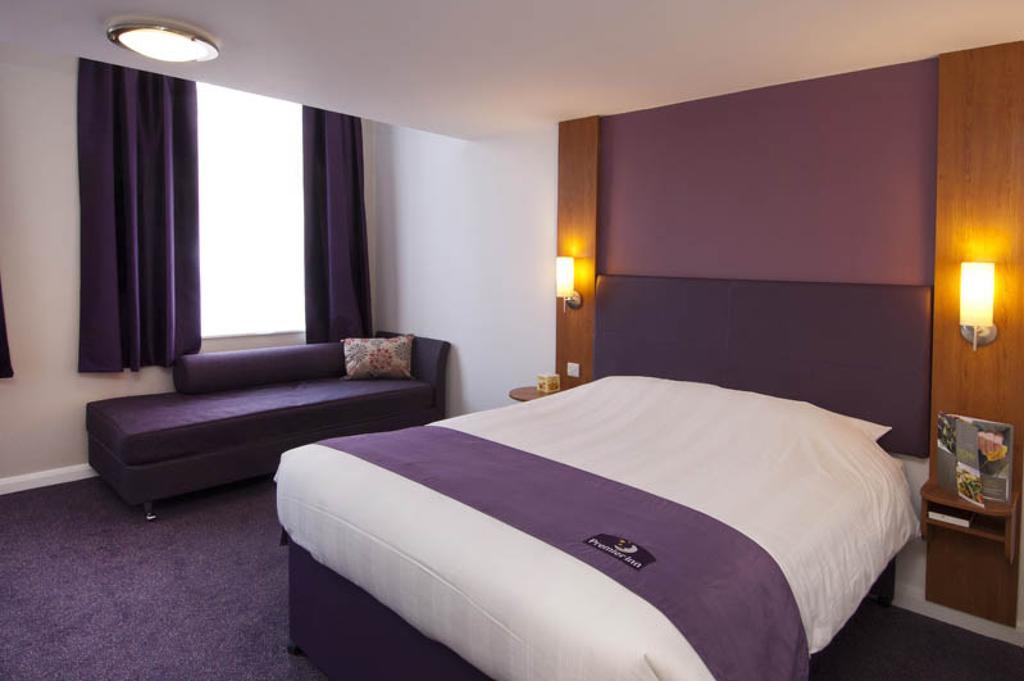 Premier Inn Newcastle Airport South Woolsington エクステリア 写真