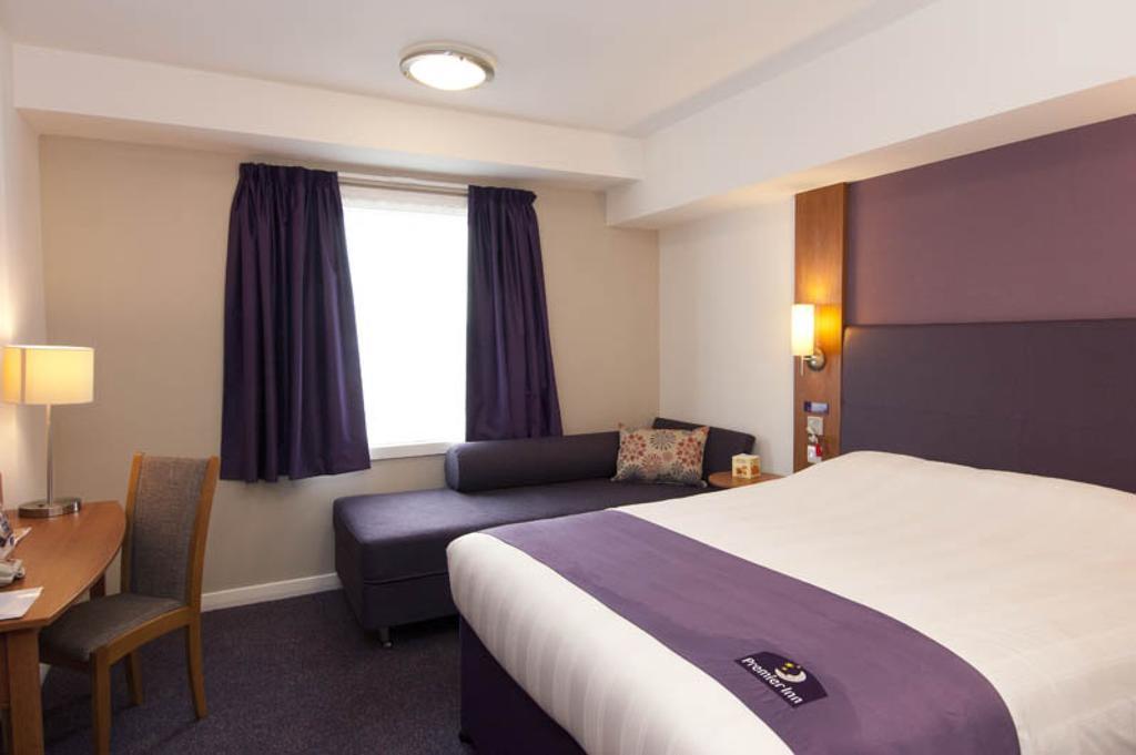 Premier Inn Newcastle Airport South Woolsington エクステリア 写真